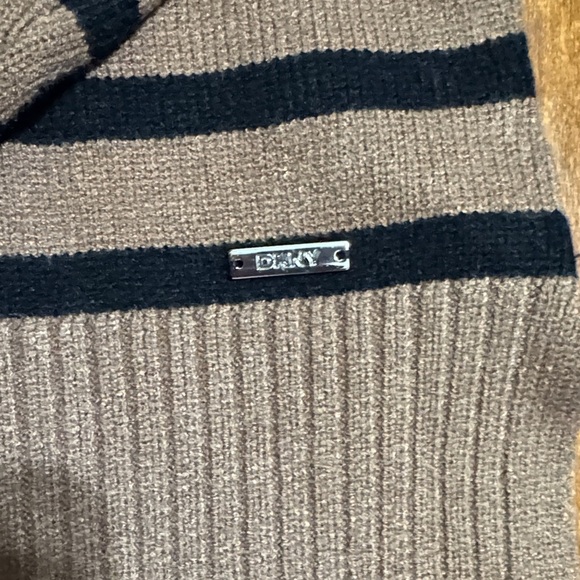 DKNY womenTan and Black Zip-Up Sweater - Picture 4 of 6